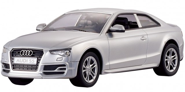 RC Audi S5, silber