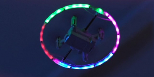 2.4 GHz Quadrocopter QUASAR Lightshow